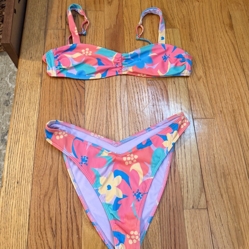 Hollister Swim Pink Floral Ribbed V-Front High Cut Bikini Set Medium